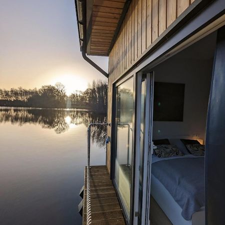 Hausboot Lena Hotell Papenburg Eksteriør bilde