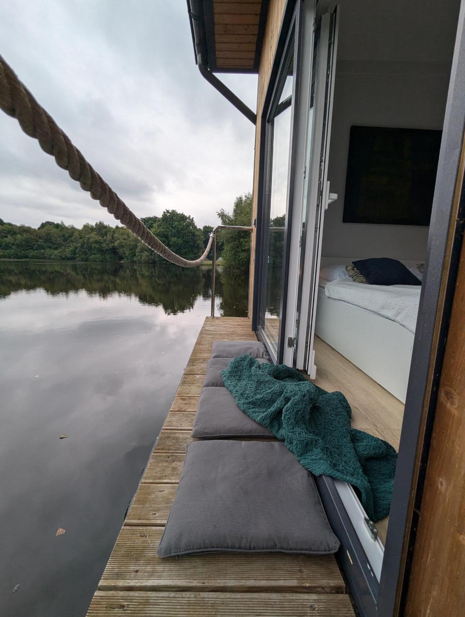Hausboot Lena Hotell Papenburg Eksteriør bilde